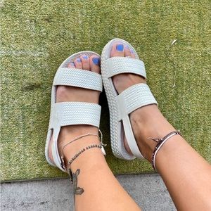 Reef Women’s Water Vista Sandals - Size 5